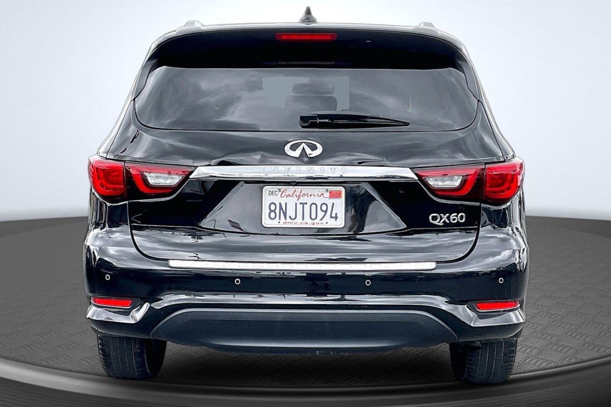 Used 2020 INFINITI QX60 Luxe w/ Essential Package FWD image 4