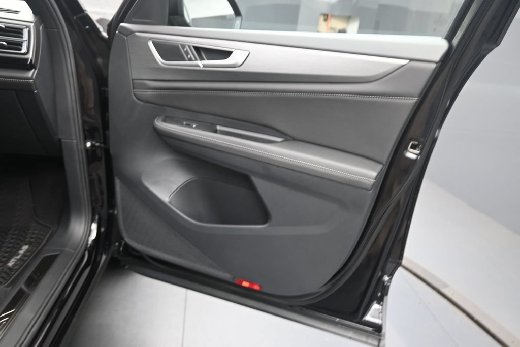 New 2026 Volkswagen Atlas Cross Sport SE FWD image 29