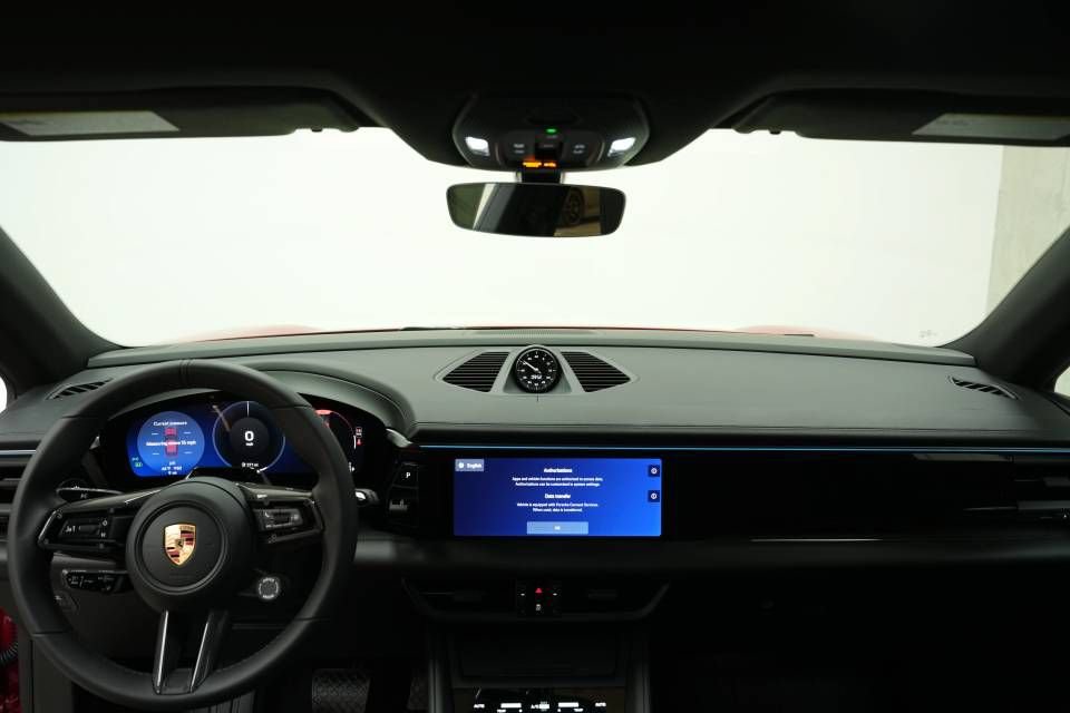 New 2026 Porsche Macan 4 Electric AWD/4WD image 16