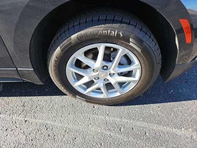 Used 2023 Chevrolet Equinox LT w/ Driver Convenience Package AWD/4WD image 10