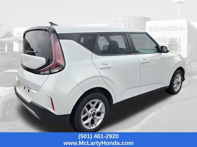 Used 2024 Kia Soul LX w/ Option Group 015 FWD image 5