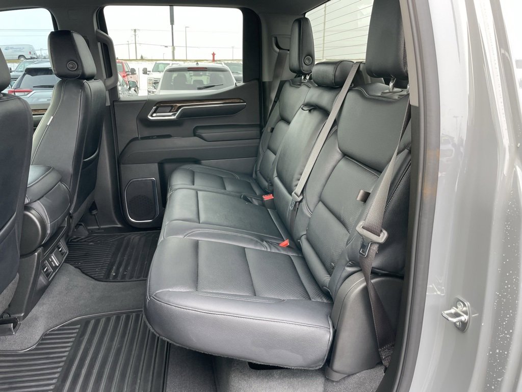 Used 2024 GMC Sierra 1500 Elevation image 9