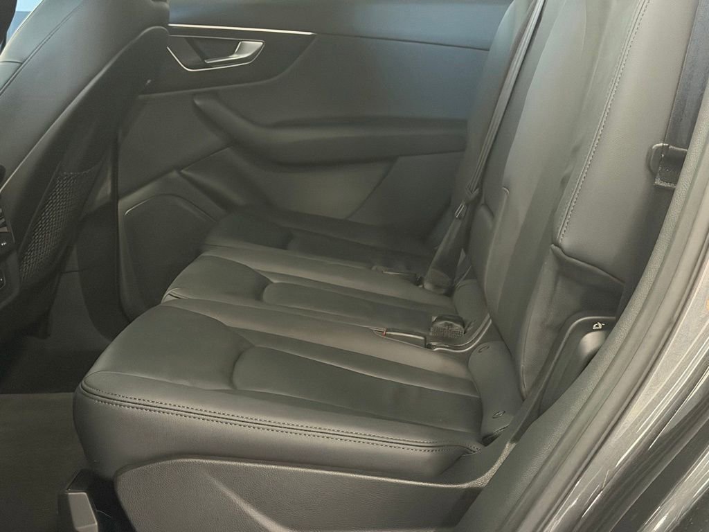 Used 2022 Audi Q7 3.0T Premium image 24