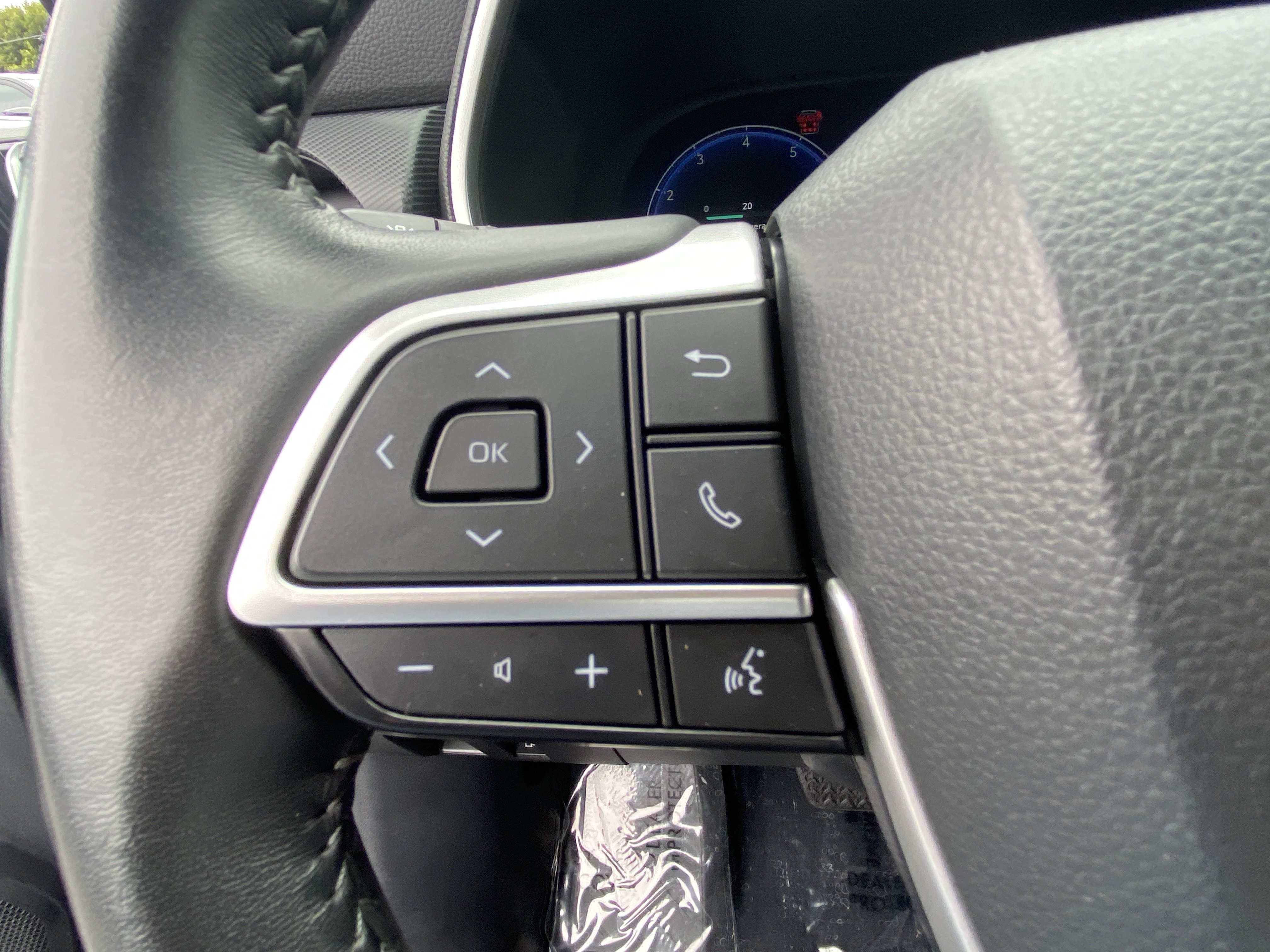 Used 2025 Toyota Highlander XSE AWD/4WD image 26
