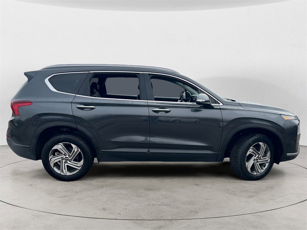 Used 2023 Hyundai Santa Fe SEL image 2