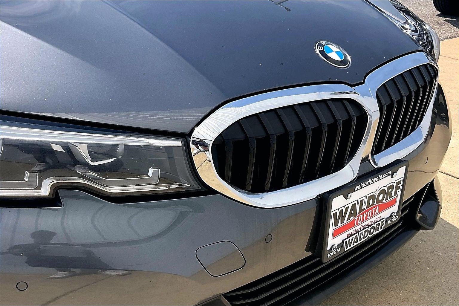 Used 2022 BMW 330i xDrive Sedan w/ Driving Assistance Package AWD/4WD image 35