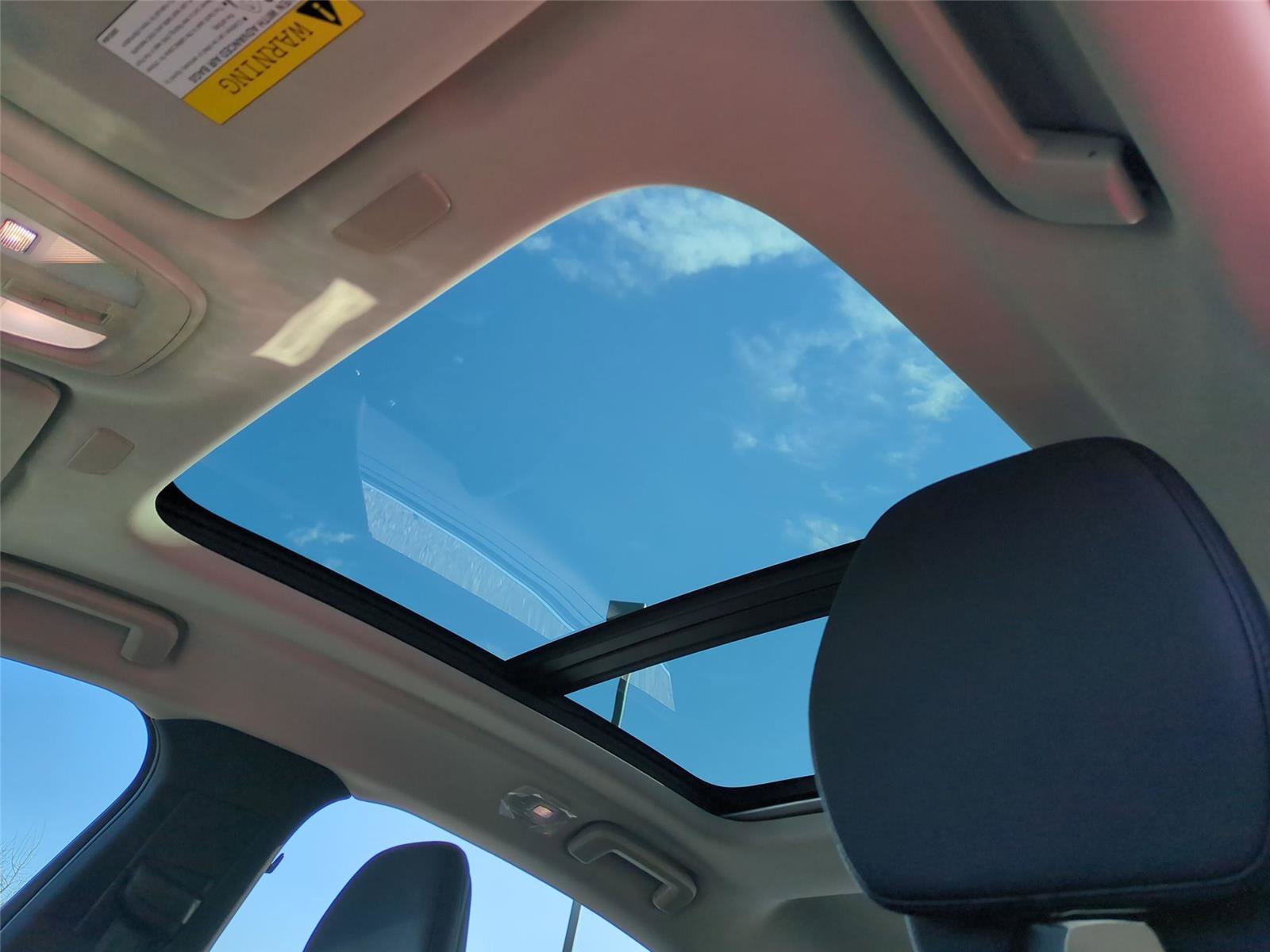 Used 2025 Volvo S90 B6 Plus image 10