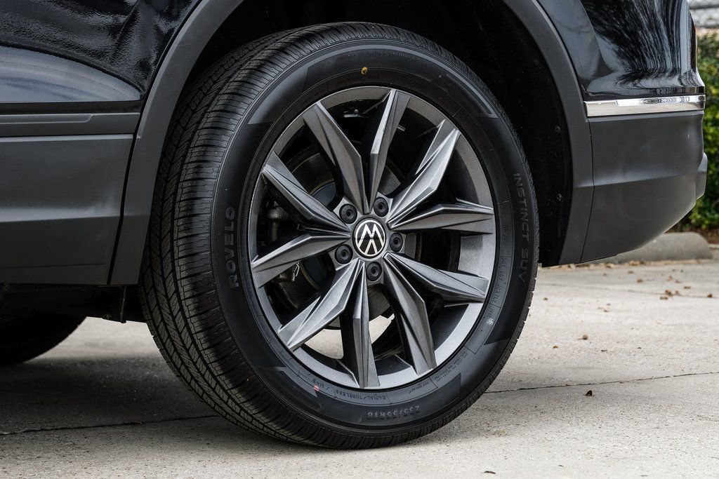 Used 2022 Volkswagen Tiguan SE image 70