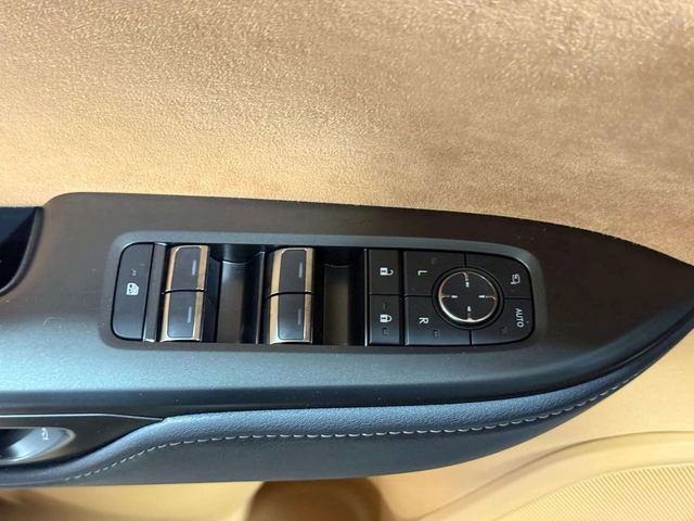 Used 2023 Lexus RZ 450e Premium image 20