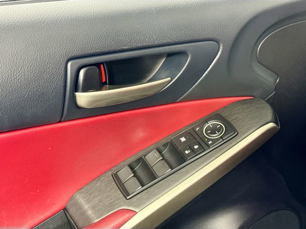 Used 2019 Lexus IS 300 F Sport image 21