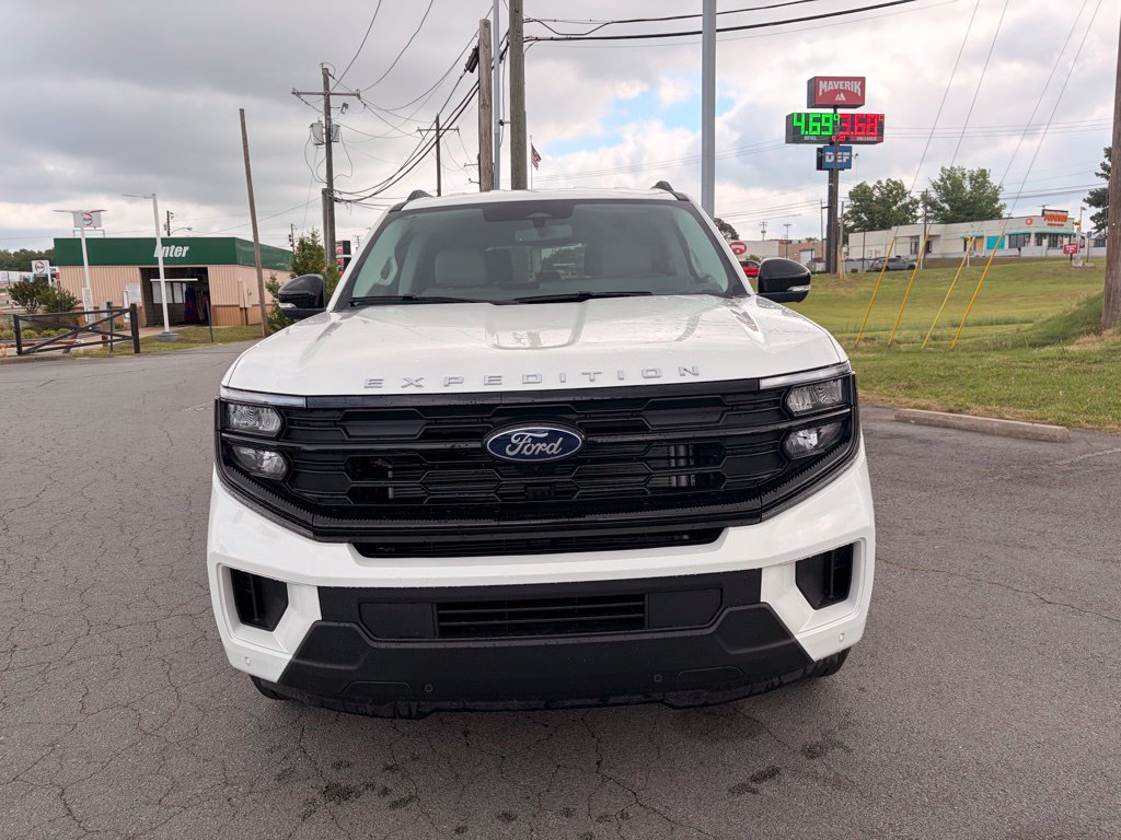 New 2026 Ford Expedition Active RWD image 2