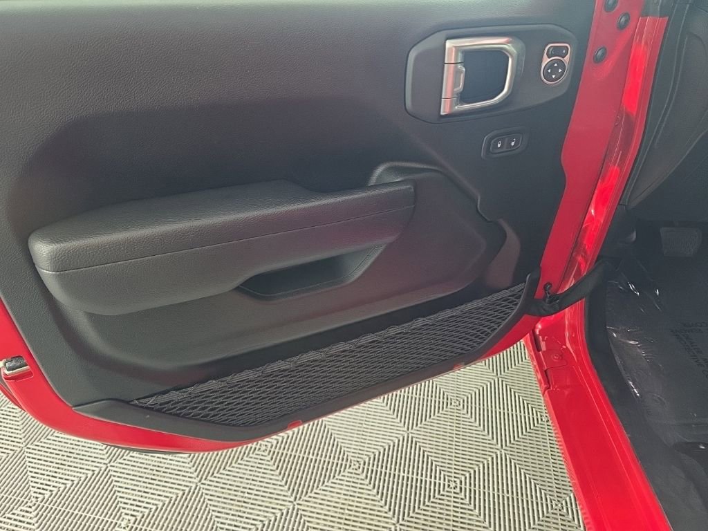 Used 2024 Jeep Wrangler Sport S AWD/4WD image 12