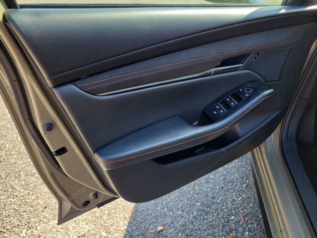 Used 2024 MAZDA MAZDA3 s image 18