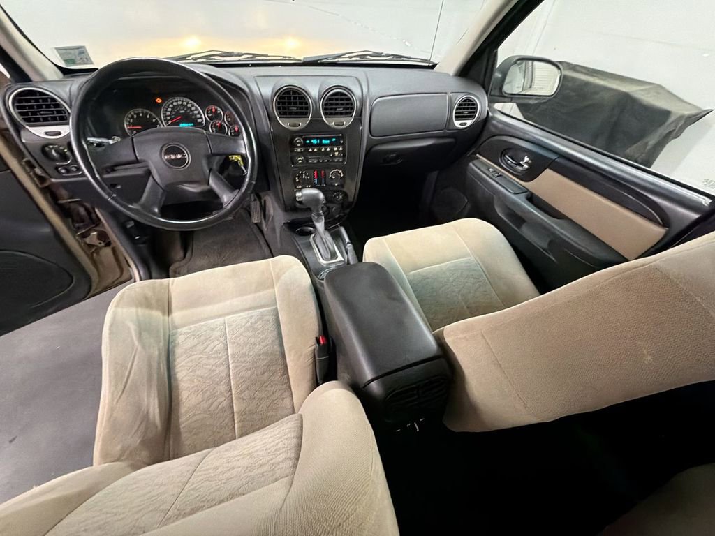 Used 2005 GMC Envoy SLE w/ Sle Preferred Equipment Group image 17