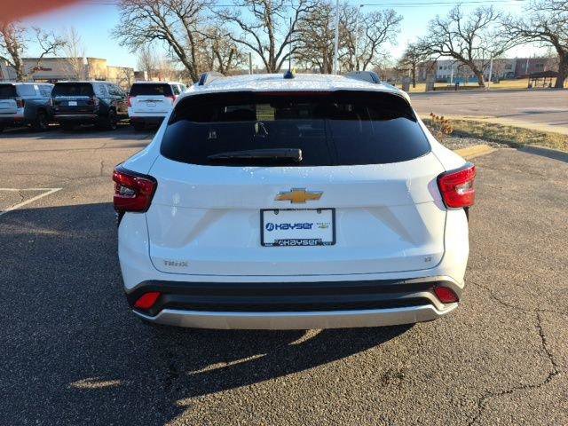 New 2026 Chevrolet Trax LT w/ Driver Confidence Package image 6