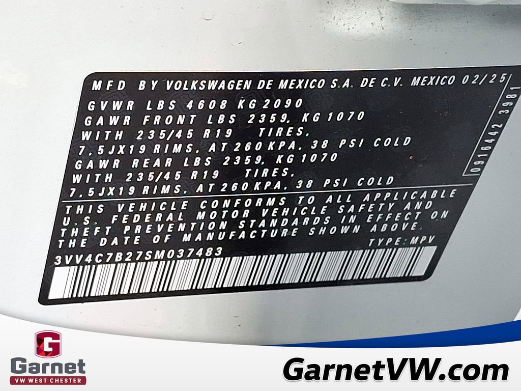 Used 2025 Volkswagen Taos SEL image 29