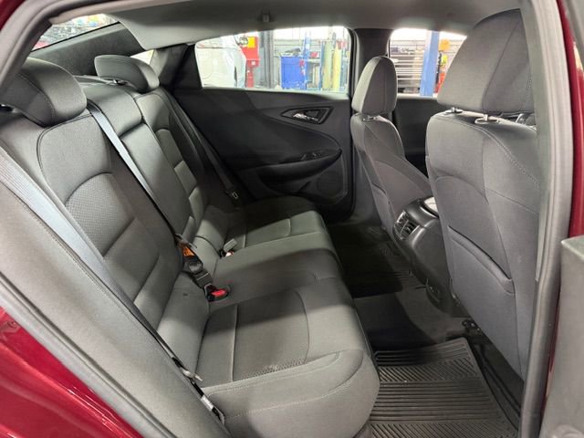 Used 2016 Chevrolet Malibu LT FWD image 9