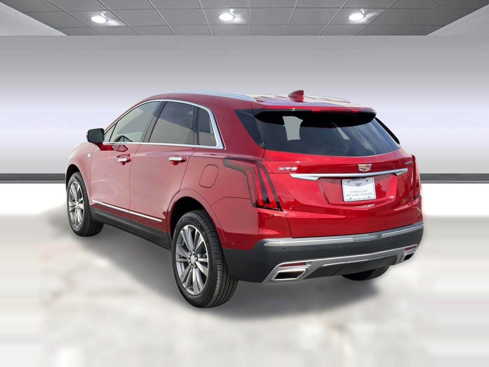 New 2026 Cadillac XT5 Premium Luxury w/ LPO, Floor Liner Package FWD image 3