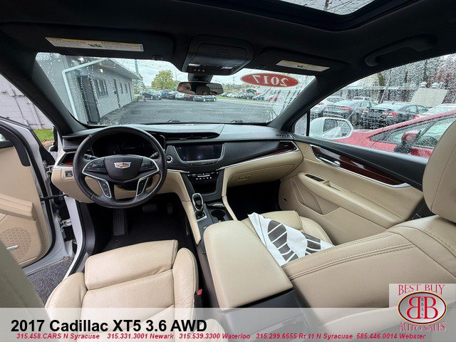 Used 2017 Cadillac XT5 Luxury w/ Driver Awareness Package AWD/4WD image 14