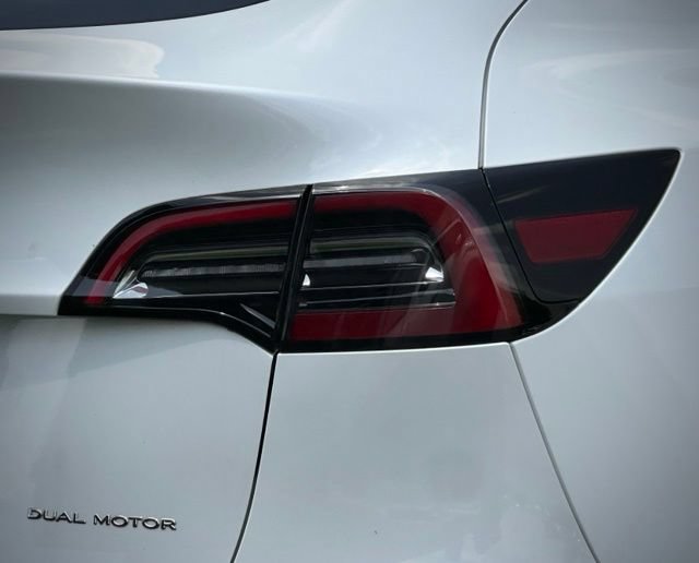 Used 2023 Tesla Model Y Long Range AWD/4WD image 13