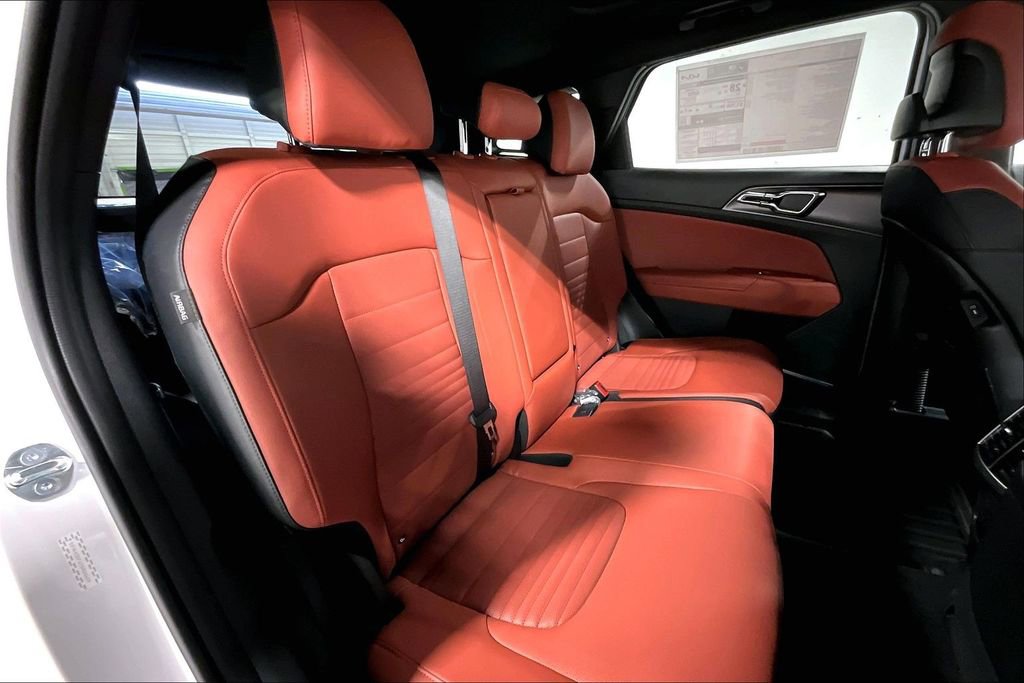 New 2026 Kia Sportage SX image 9