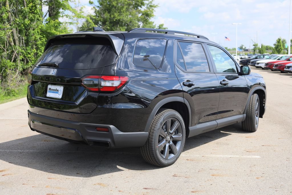 New 2026 Honda Pilot Sport image 6