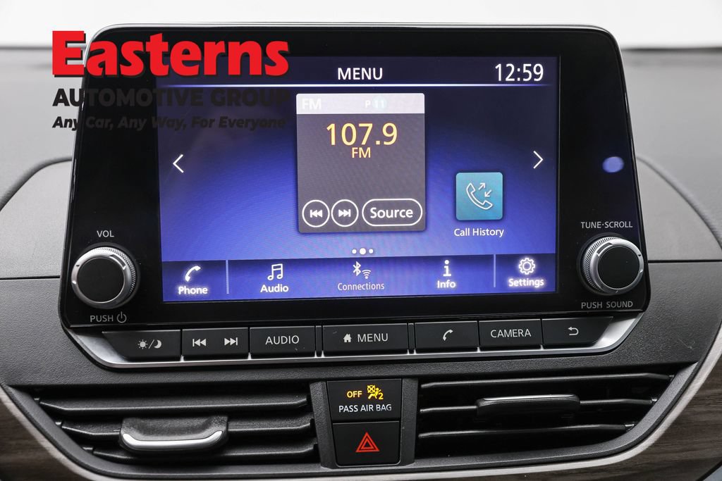 Used 2025 Nissan Altima 2.5 SV FWD image 18