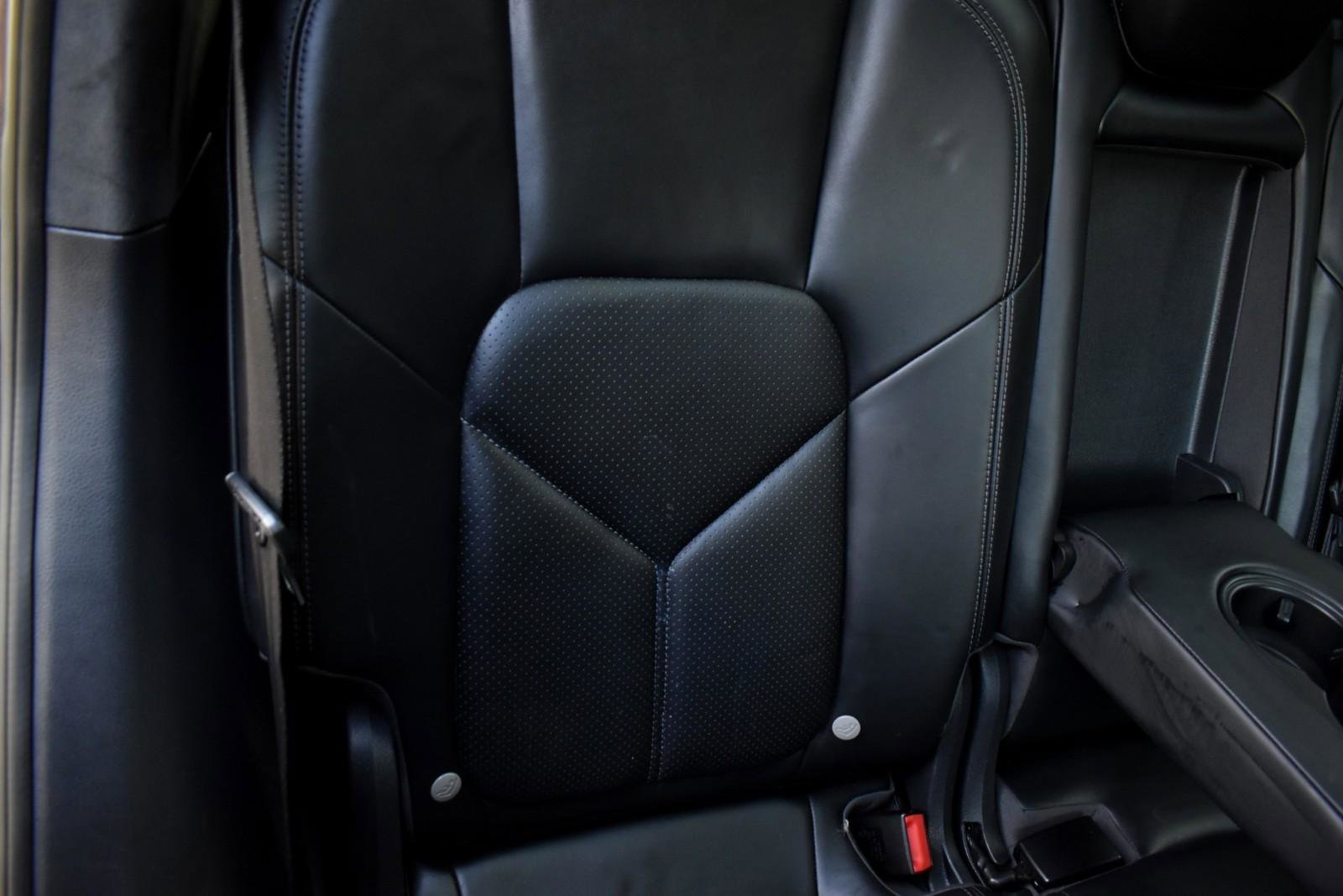 Used 2014 Porsche Cayenne Turbo w/ Comfort Plus Package (PU4) image 40