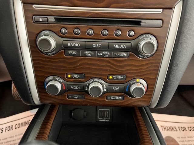 Used 2020 Nissan Pathfinder Platinum FWD image 27