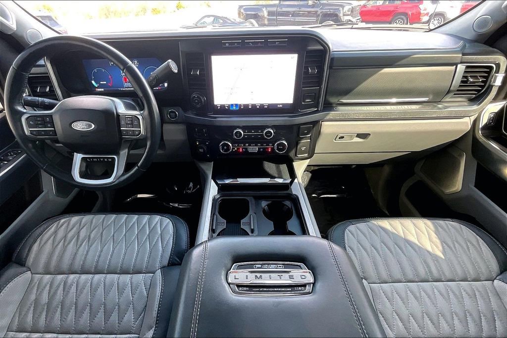 Used 2024 Ford F450 Limited image 10