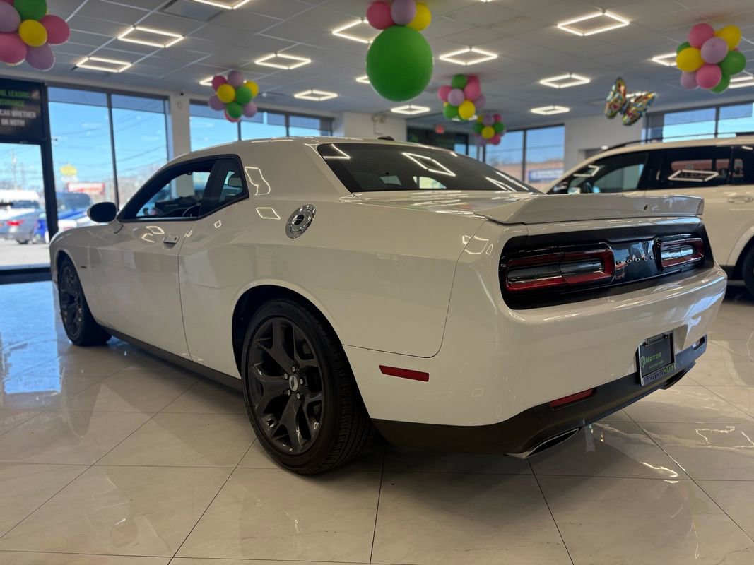 Used 2019 Dodge Challenger R/T image 10