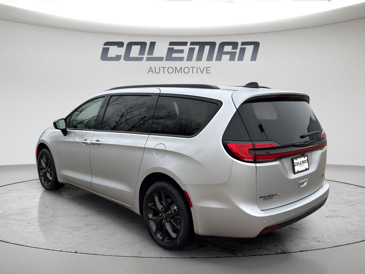 New 2026 Chrysler Pacifica Select w/ S Appearance Package AWD/4WD image 7