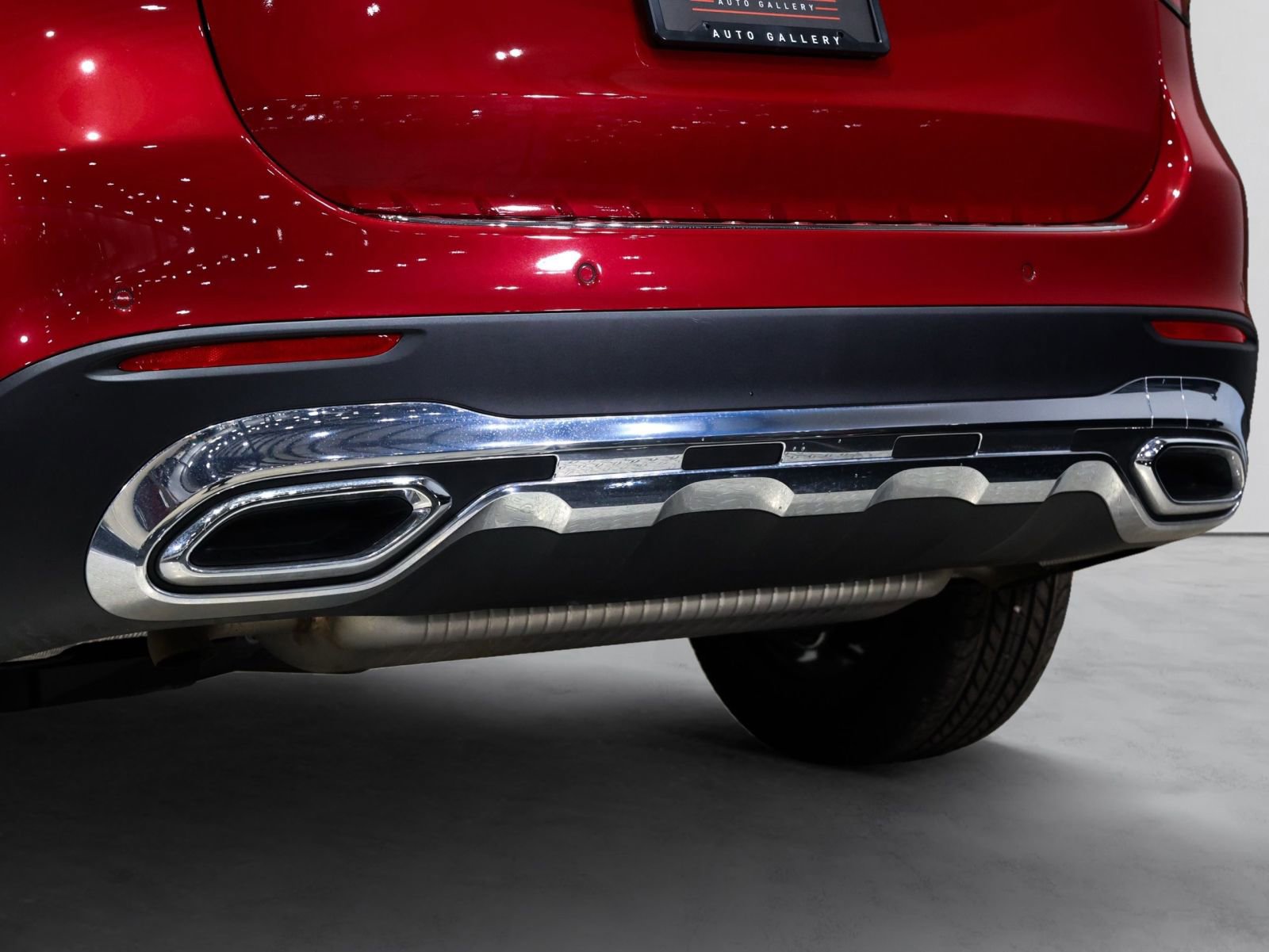 Used 2025 Mercedes-Benz GLC 300 4MATIC image 52