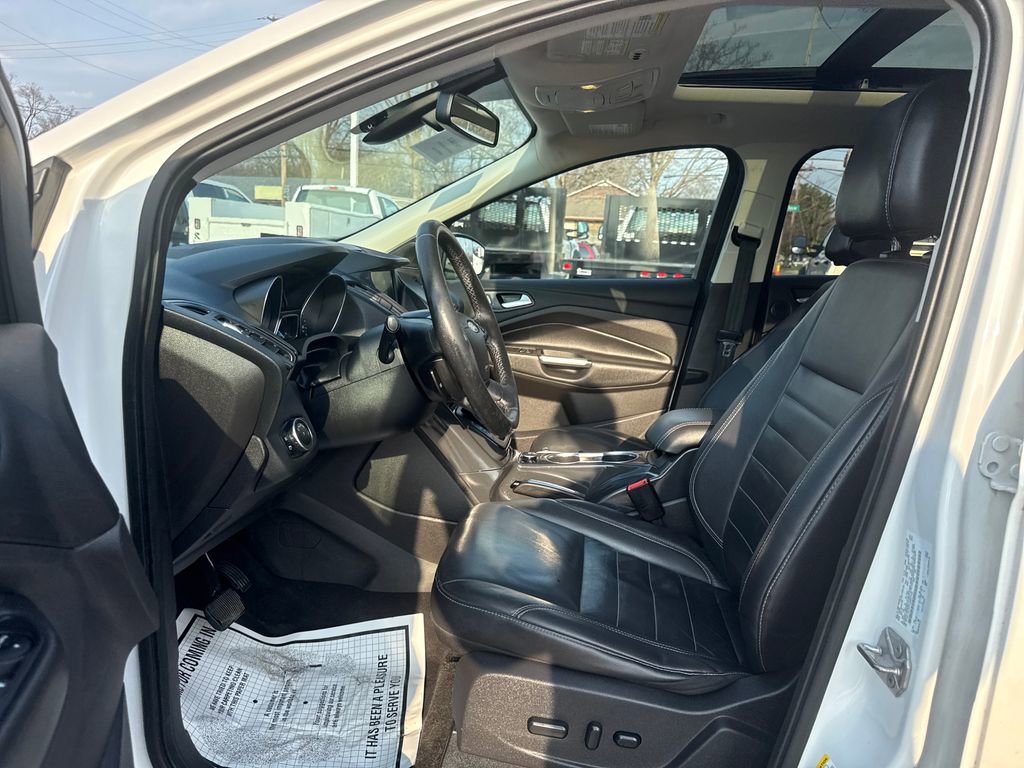 Used 2016 Ford Escape Titanium image 22