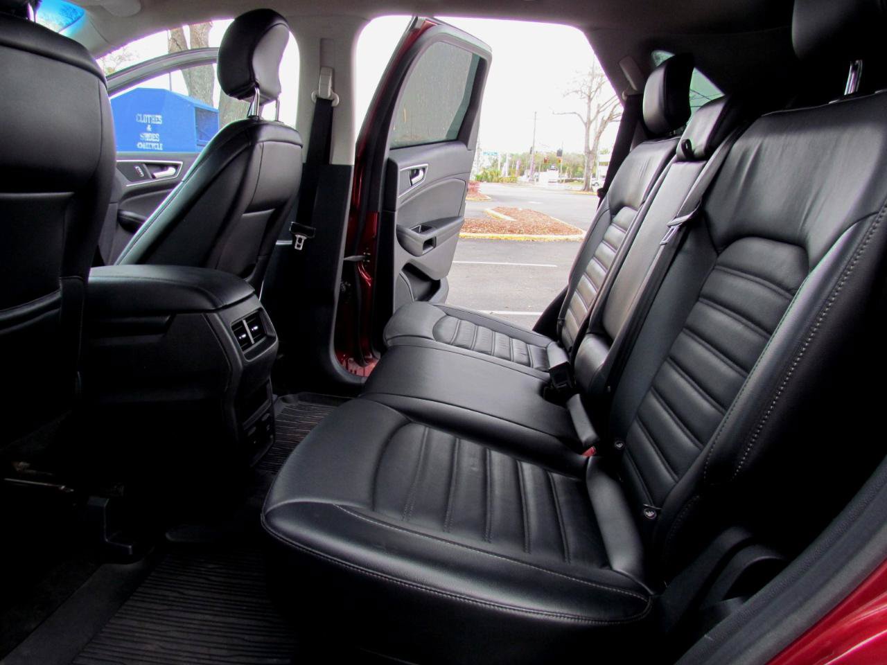 Used 2017 Ford Edge SEL w/ Equipment Group 201A FWD image 27