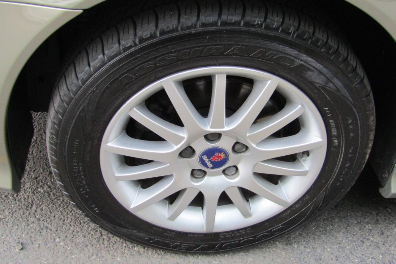 Used 2008 Saab 9-3 2.0T w/ Cold Weather Package FWD image 33