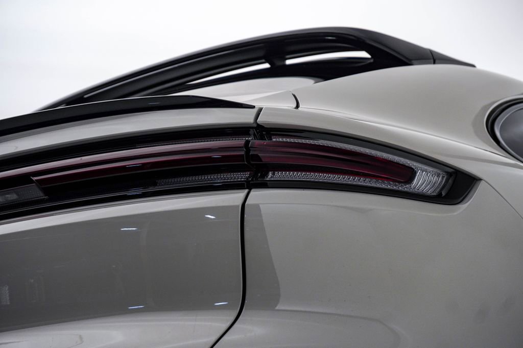 New 2026 Porsche Cayenne Coupe image 12