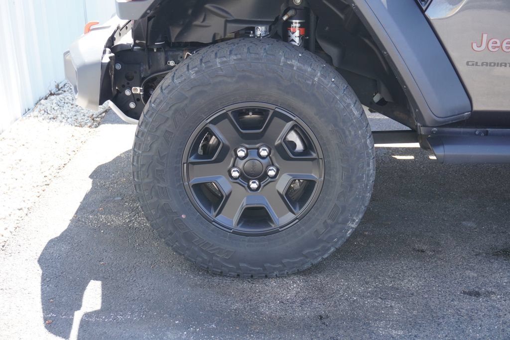 Used 2022 Jeep Gladiator Mojave w/ Cold Weather Group AWD/4WD image 6