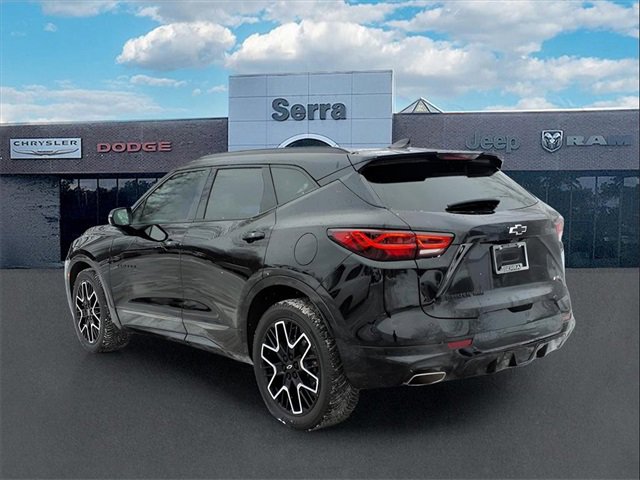 Used 2023 Chevrolet Blazer RS w/ Driver Confidence II Package image 4