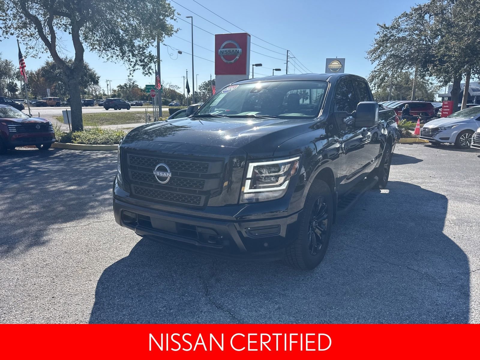 Certified 2024 Nissan Titan SV w/ SV Convenience Package image 2