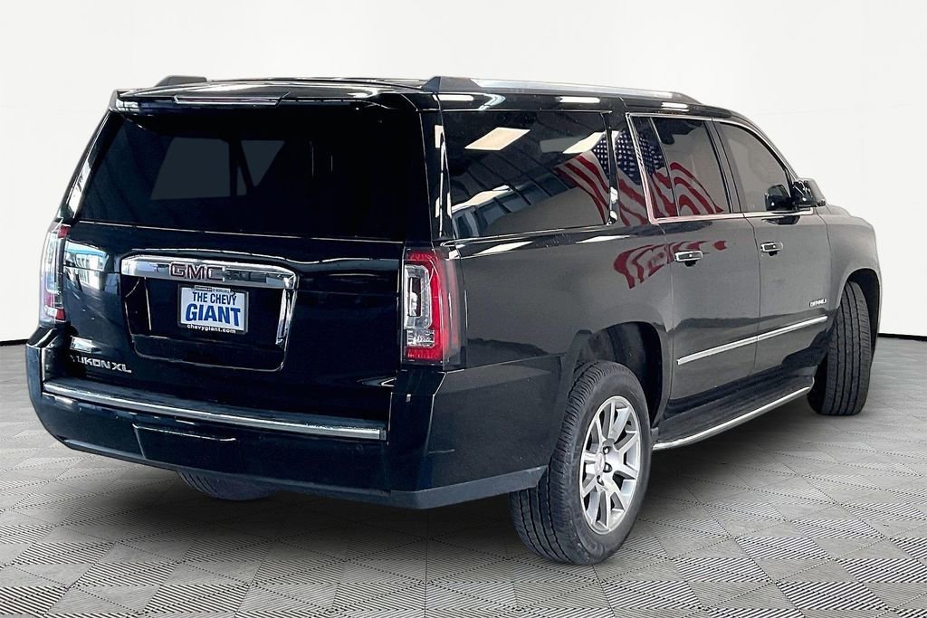 Used 2019 GMC Yukon XL Denali AWD/4WD image 7