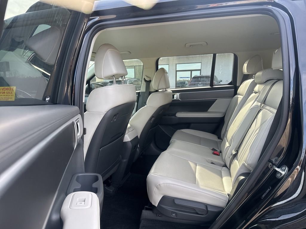 Used 2025 Hyundai Santa Fe SEL image 15