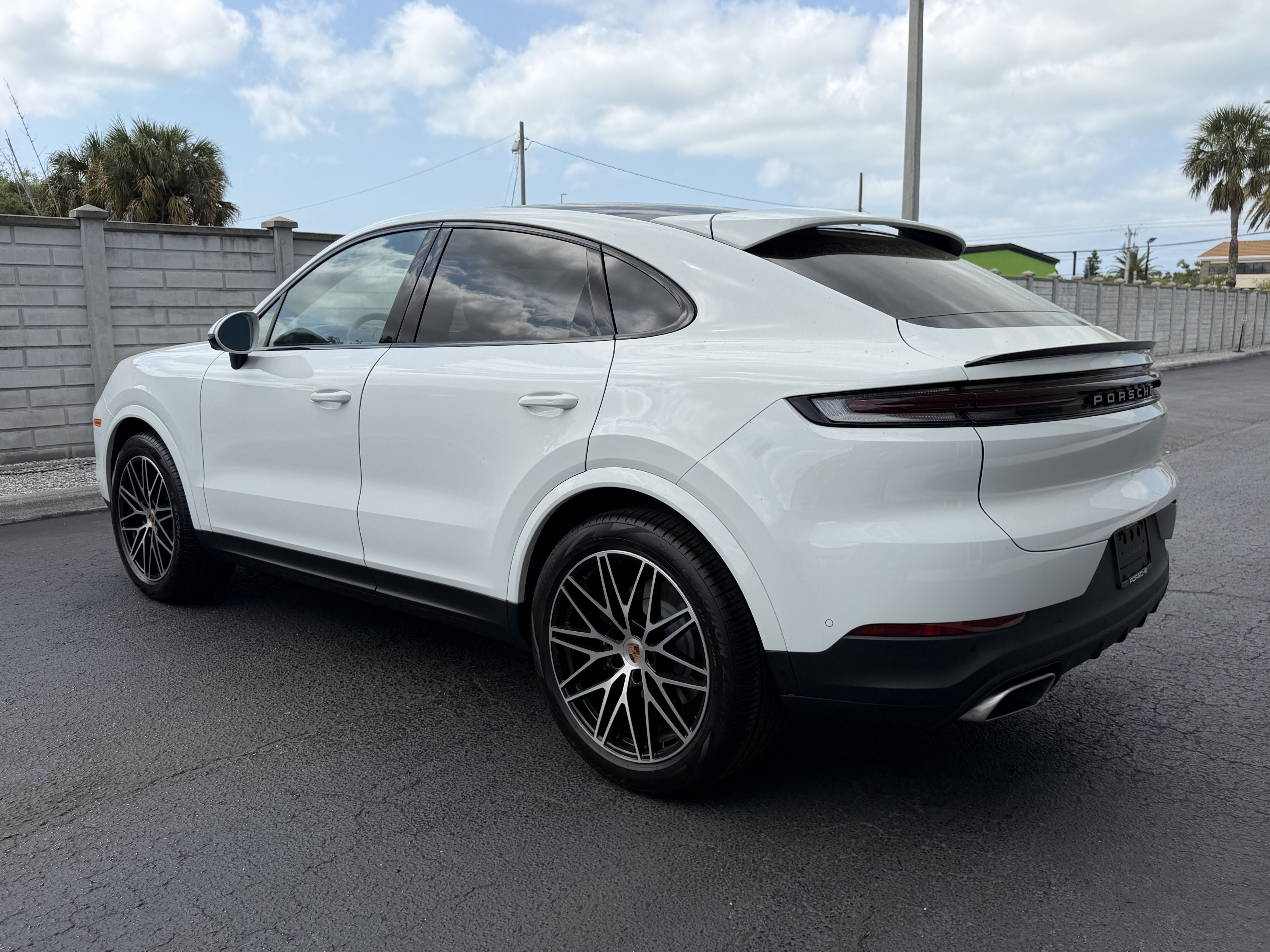 New 2026 Porsche Cayenne Coupe image 3