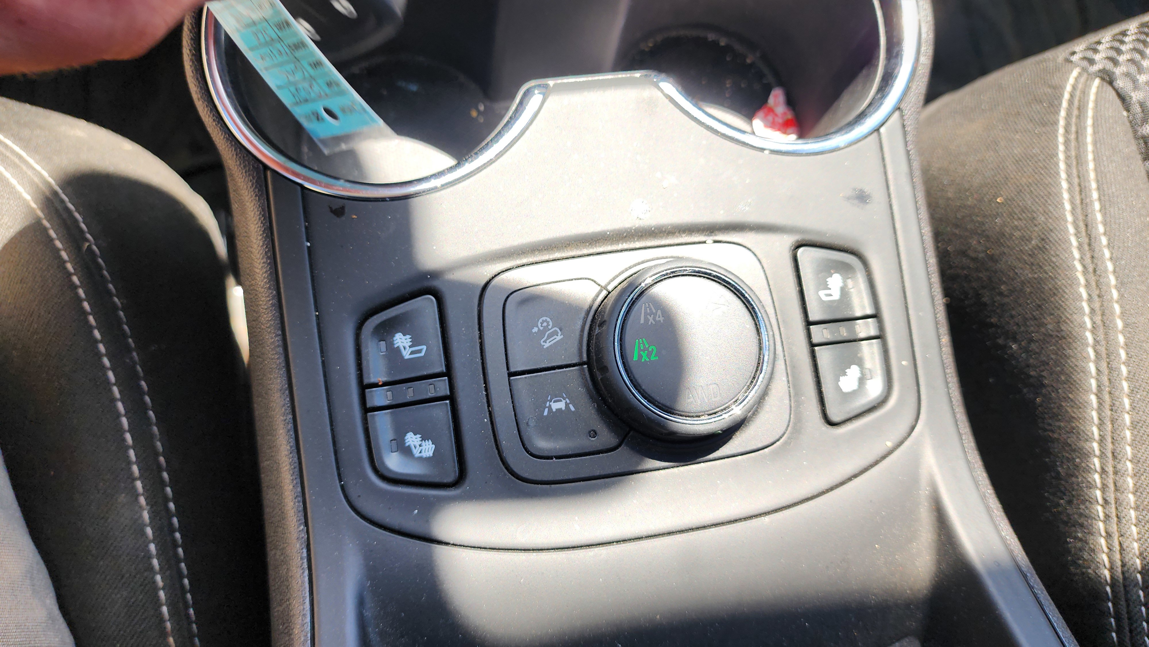 Used 2024 GMC Terrain SLE w/ Driver Convenience Package AWD/4WD image 8