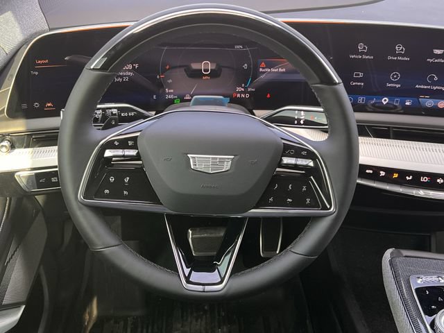 New 2027 Cadillac Optiq Luxury w/ LPO, Floor Liner Package AWD/4WD image 10