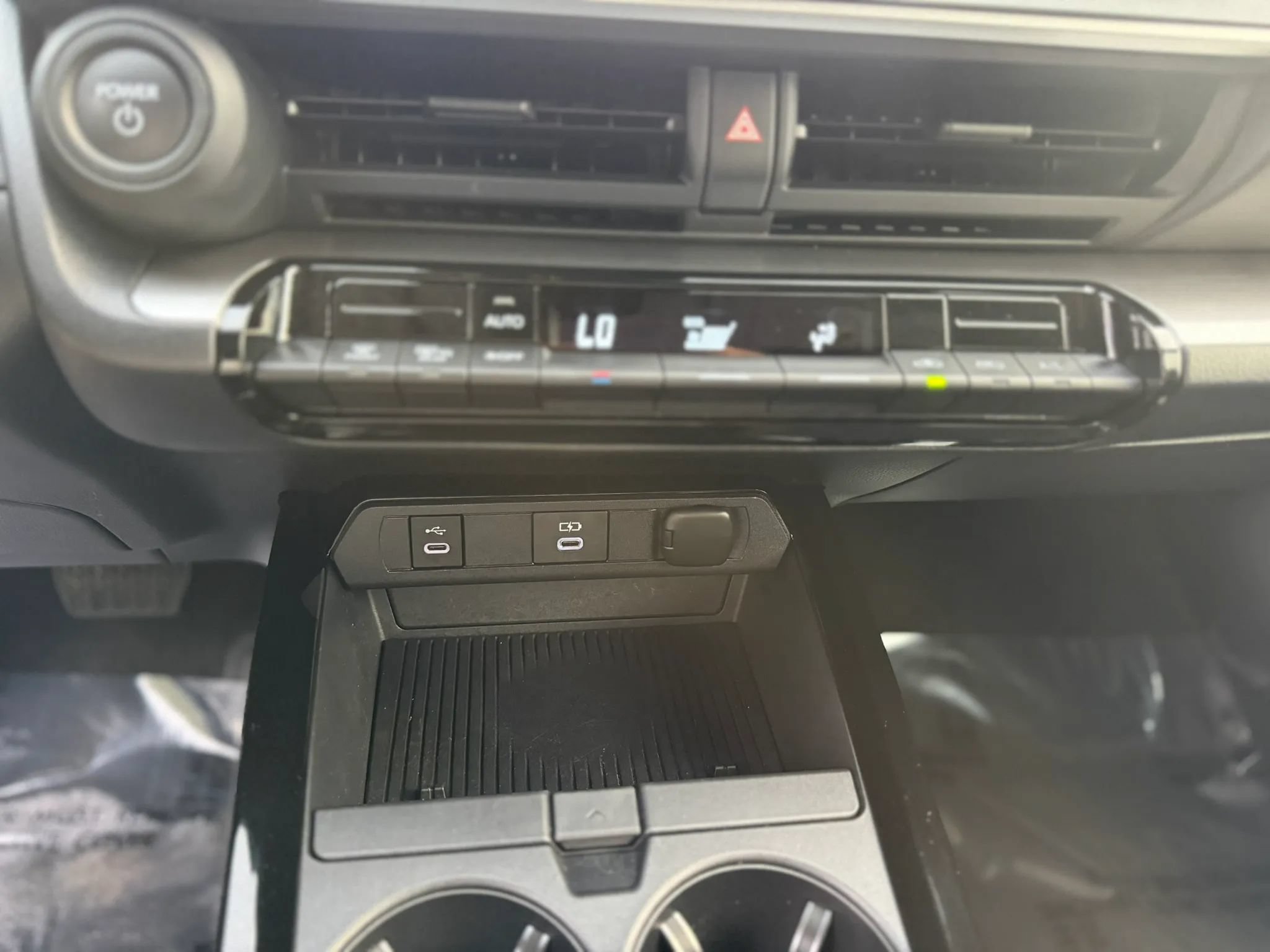 Used 2026 Toyota Prius LE FWD image 21