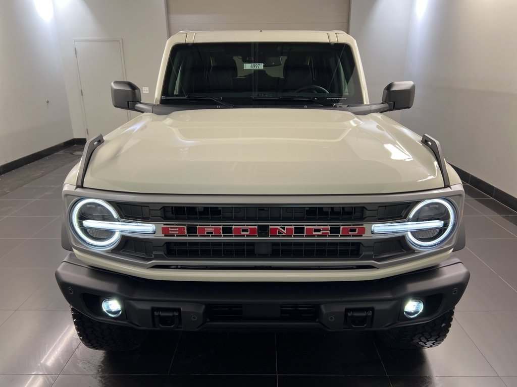 New 2026 Ford Bronco Outer Banks w/ Sasquatch Package image 2