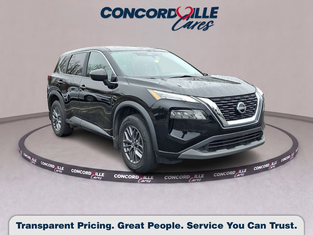 Used 2023 Nissan Rogue S AWD/4WD image 1
