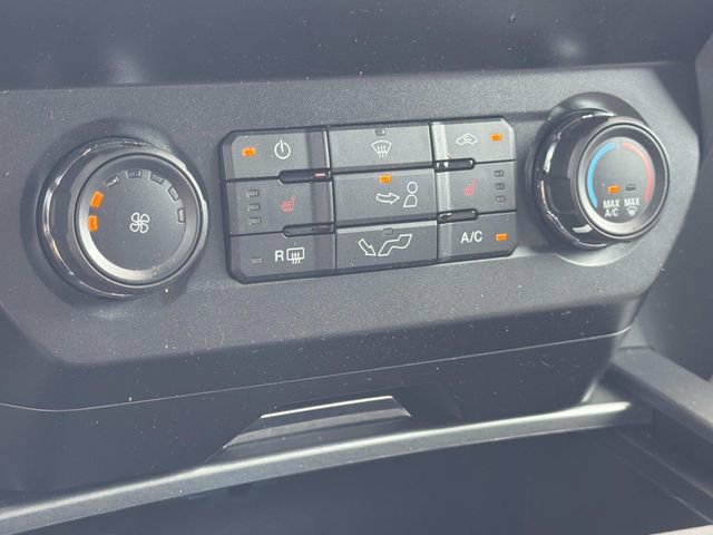 Used 2019 Ford F150 XLT w/ Equipment Group 302A Luxury AWD/4WD image 28