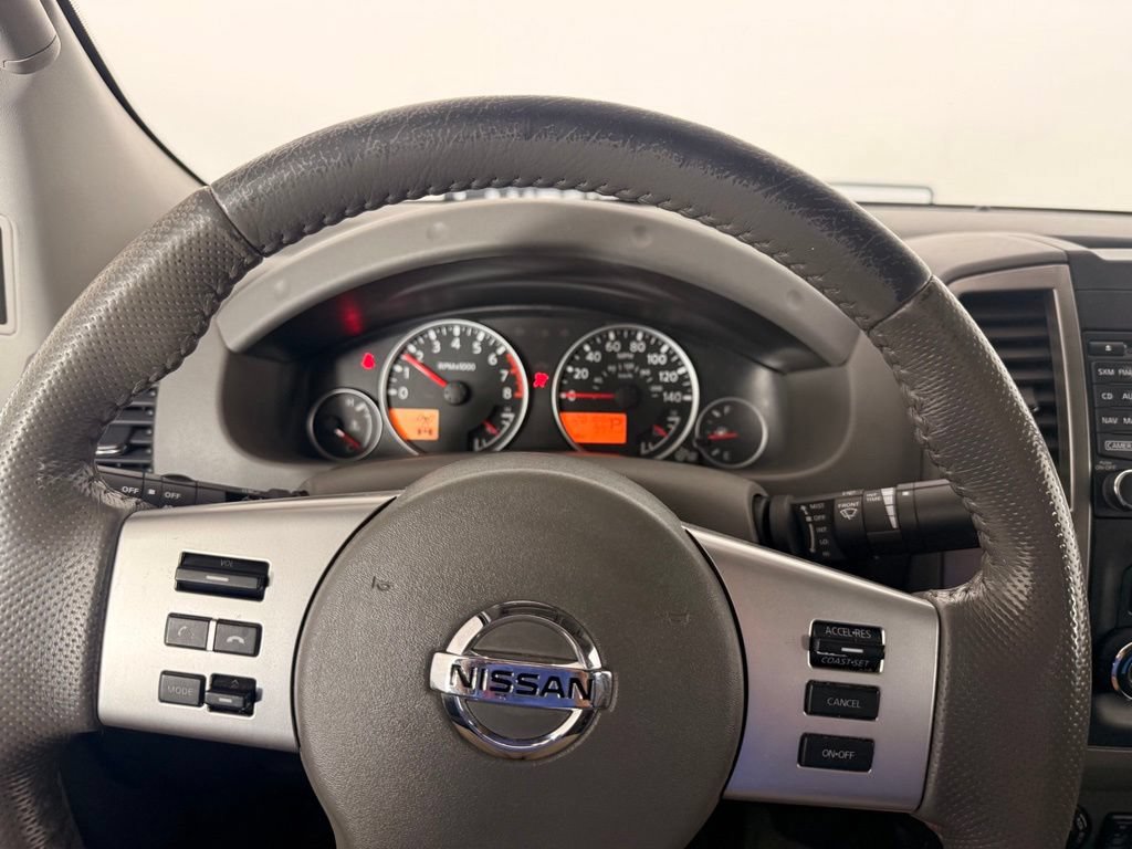 Used 2015 Nissan Frontier SL AWD/4WD image 29